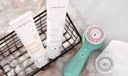 Shop clarisonic cleansing face brushes and clarisonic replacement brush heads at LovelySkin to receive free shipping, samples and exclusive offers.